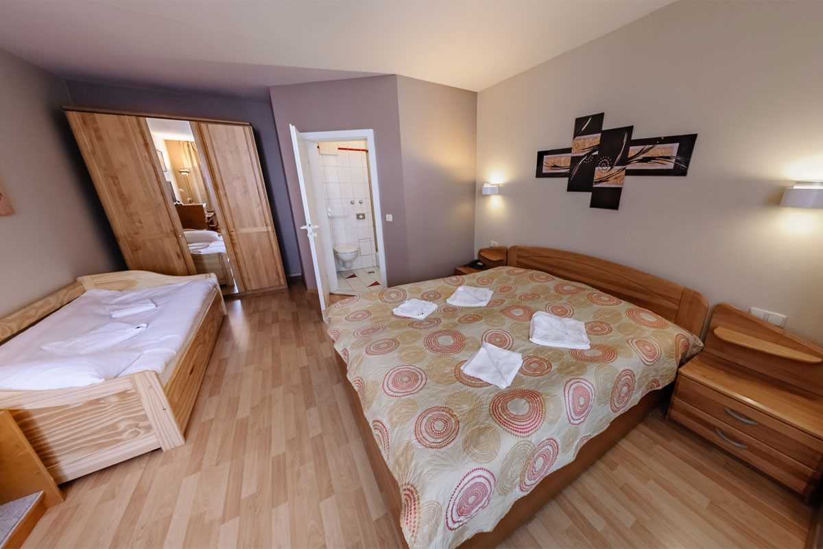Hotel12
